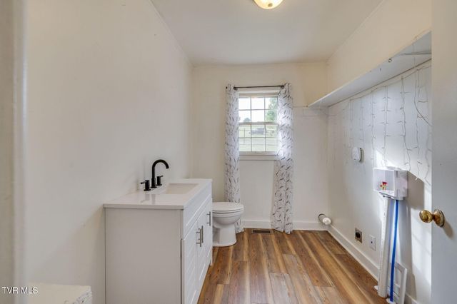 987 Hairetown Road, Jonesborough, TN 37659