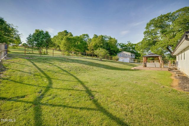 987 Hairetown Road, Jonesborough, TN 37659