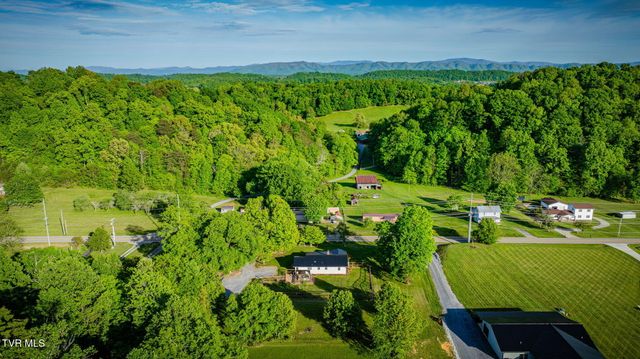 987 Hairetown Road, Jonesborough, TN 37659