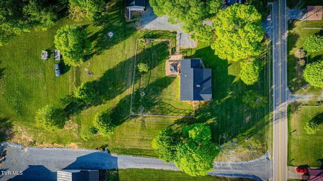 987 Hairetown Road, Jonesborough, TN 37659