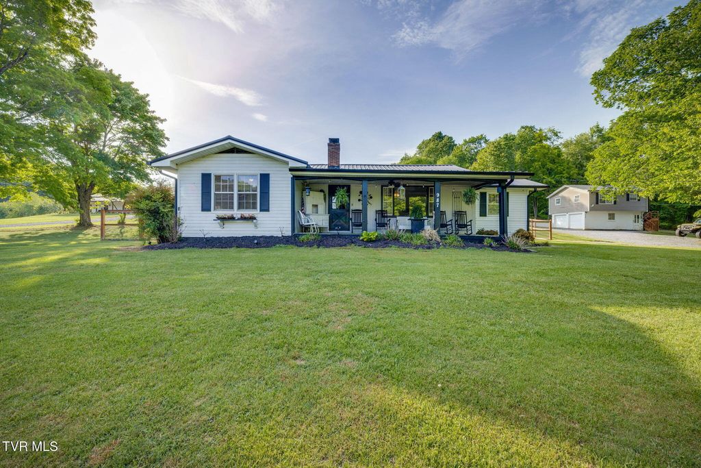 987 Hairetown Road, Jonesborough, TN 37659