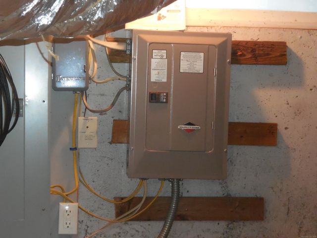 11 Parkview Drive, Southington, CT 06479