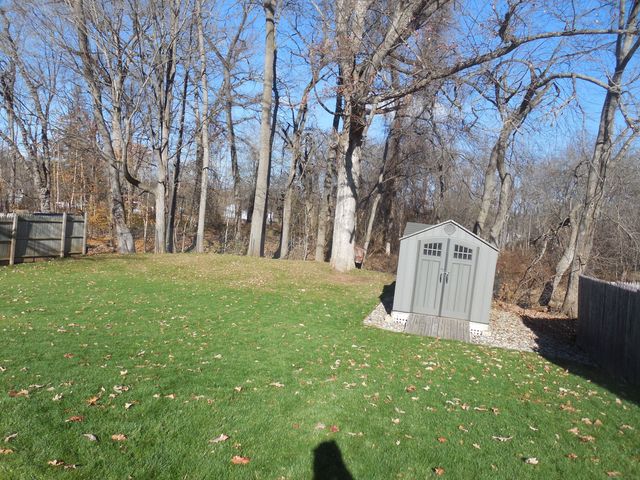 11 Parkview Drive, Southington, CT 06479