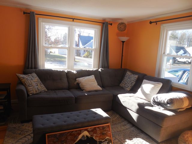 11 Parkview Drive, Southington, CT 06479