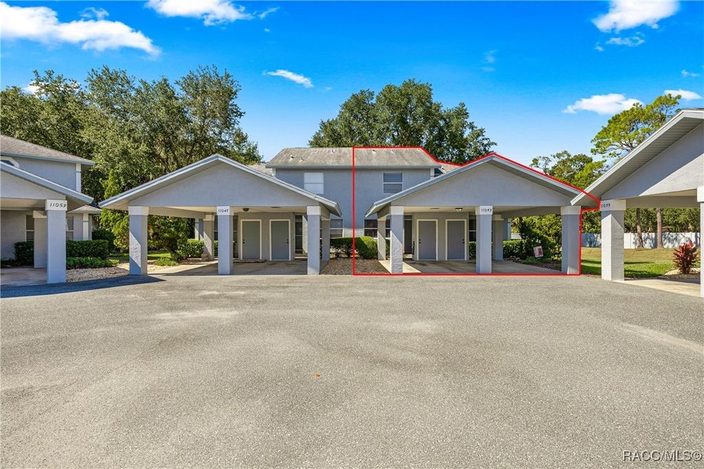 11043 W Harbor Watch Loop, Crystal River, FL 34428