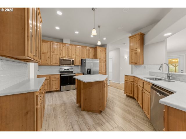 712 SIBOLD CANYON Rd, Tenmile, OR 97481