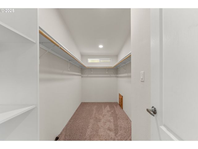 712 SIBOLD CANYON Rd, Tenmile, OR 97481