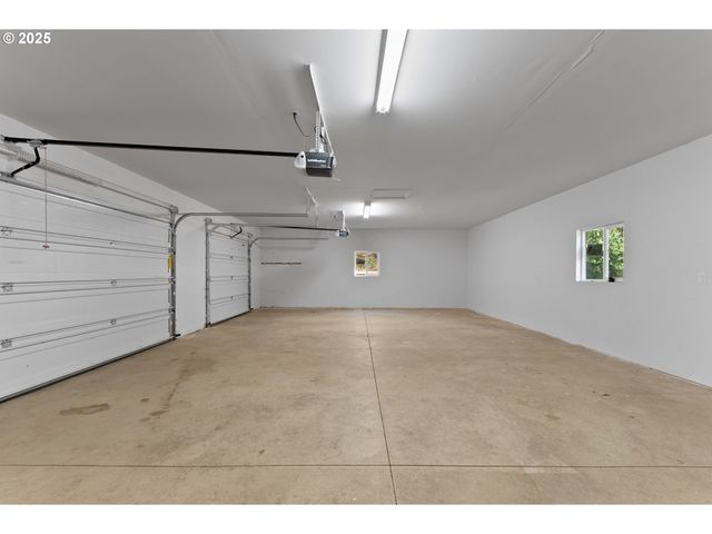 712 SIBOLD CANYON Rd, Tenmile, OR 97481