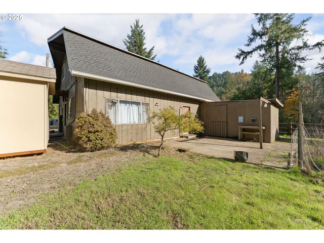 712 SIBOLD CANYON Rd, Tenmile, OR 97481