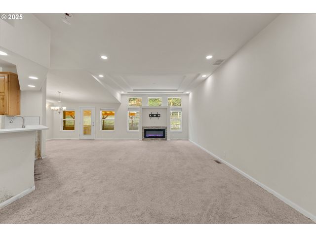 712 SIBOLD CANYON Rd, Tenmile, OR 97481