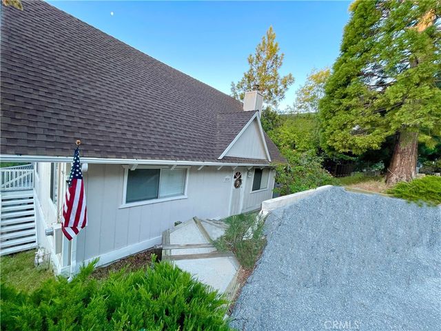 28201 Grenoble Lane, Lake Arrowhead, CA 92352