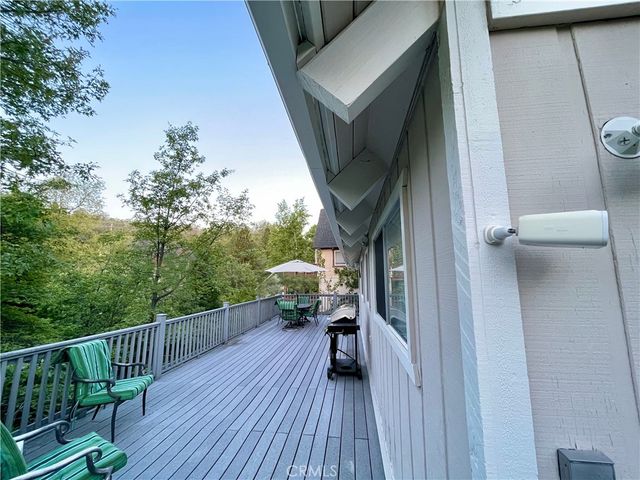 28201 Grenoble Lane, Lake Arrowhead, CA 92352