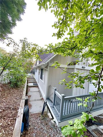 28201 Grenoble Lane, Lake Arrowhead, CA 92352