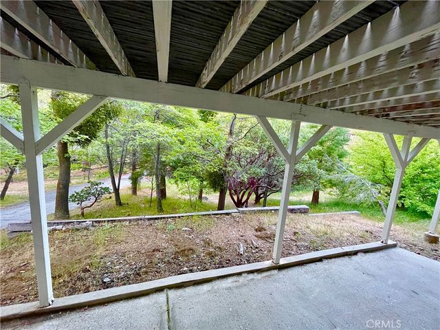 28201 Grenoble Lane, Lake Arrowhead, CA 92352