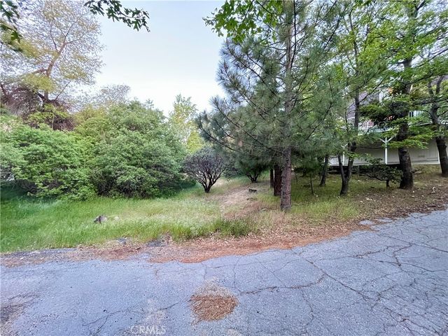 28201 Grenoble Lane, Lake Arrowhead, CA 92352