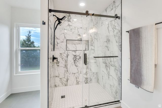 8453 S WINDMILL DR, West Jordan, UT 84081