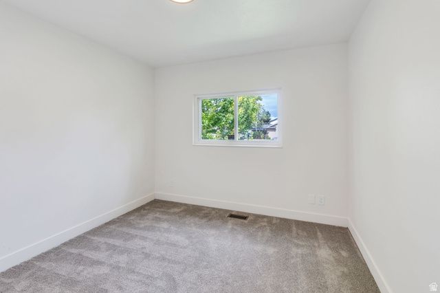 8453 S WINDMILL DR, West Jordan, UT 84081