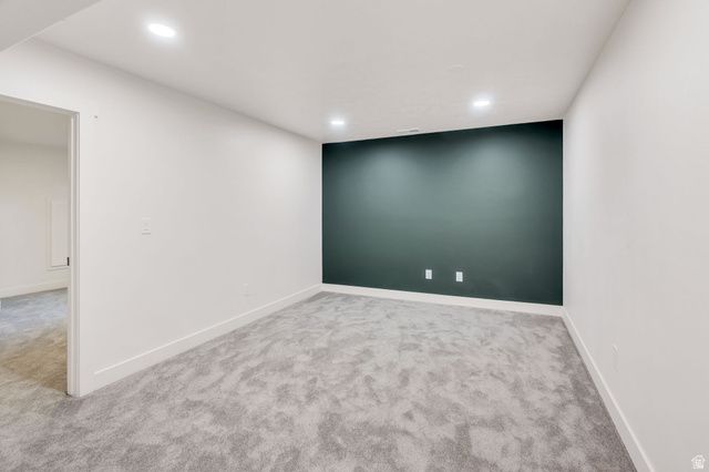 8453 S WINDMILL DR, West Jordan, UT 84081