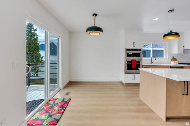 8453 S WINDMILL DR, West Jordan, UT 84081