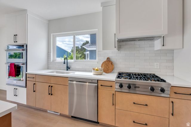 8453 S WINDMILL DR, West Jordan, UT 84081