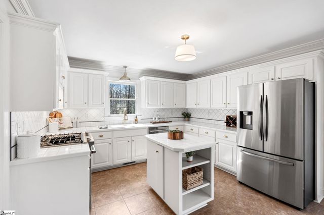 302 Golf View Lane, Greenville, SC 29609