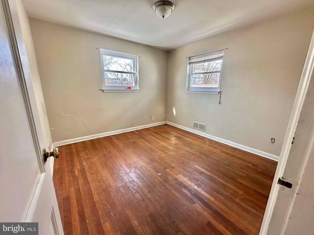 1818 N ADAMS ST, Arlington, VA 22201