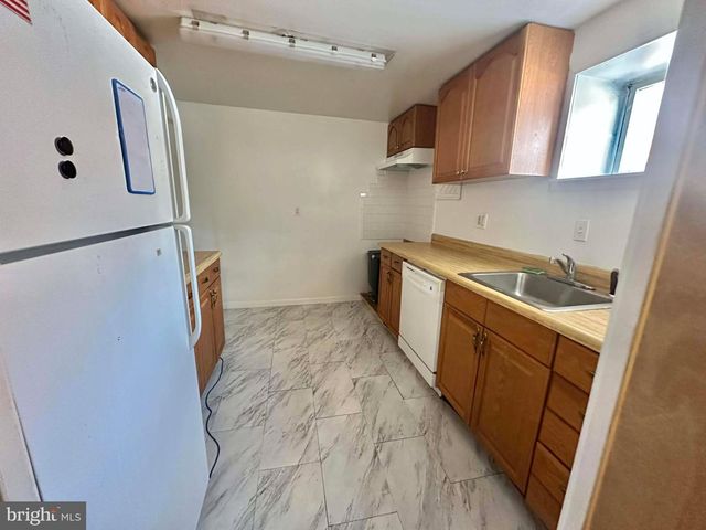 1818 N ADAMS ST, Arlington, VA 22201