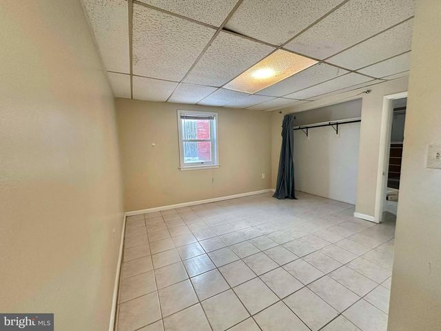 1818 N ADAMS ST, Arlington, VA 22201