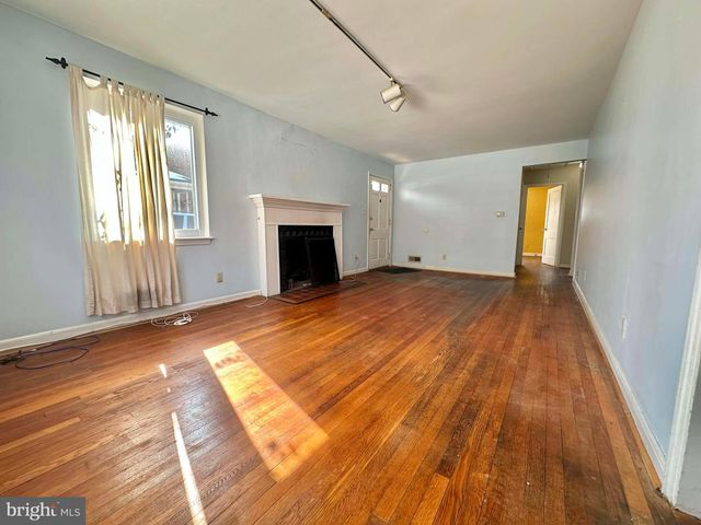 1818 N ADAMS ST, Arlington, VA 22201