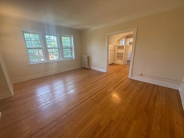 6348 13th Street A10, Berwyn, IL 60402