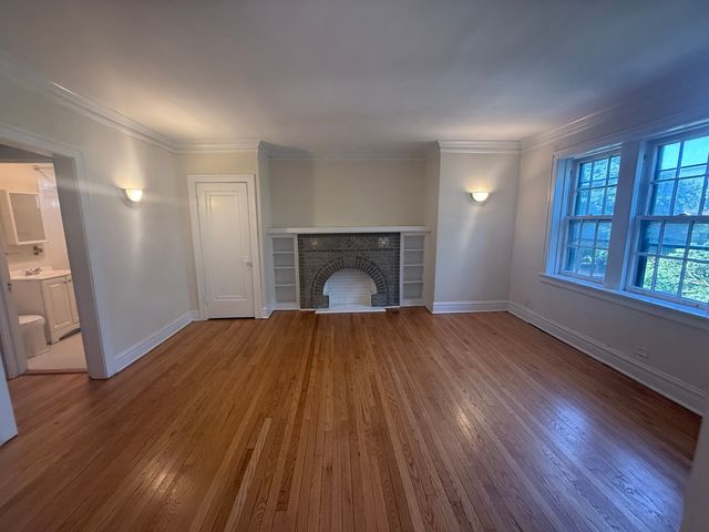 6348 13th Street A10, Berwyn, IL 60402
