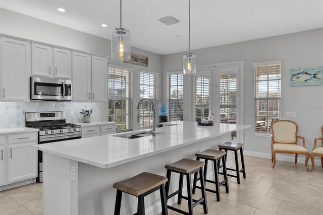 5210 COVESOUND WAY, Apollo Beach, FL 33572