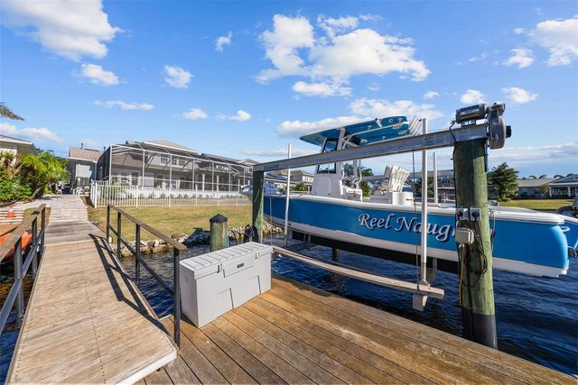 5210 COVESOUND WAY, Apollo Beach, FL 33572