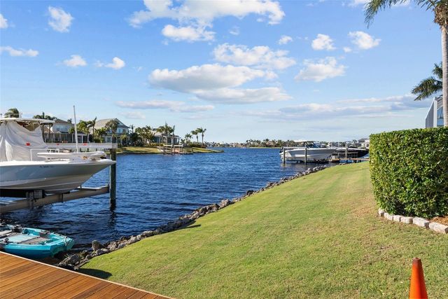 5210 COVESOUND WAY, Apollo Beach, FL 33572