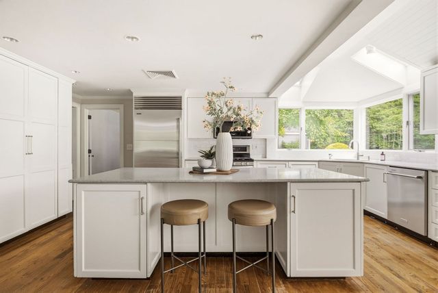 5 Wildwood Road, Wayland, MA 01778