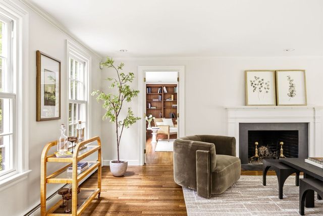 5 Wildwood Road, Wayland, MA 01778