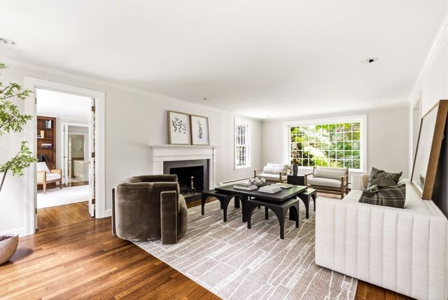 5 Wildwood Road, Wayland, MA 01778