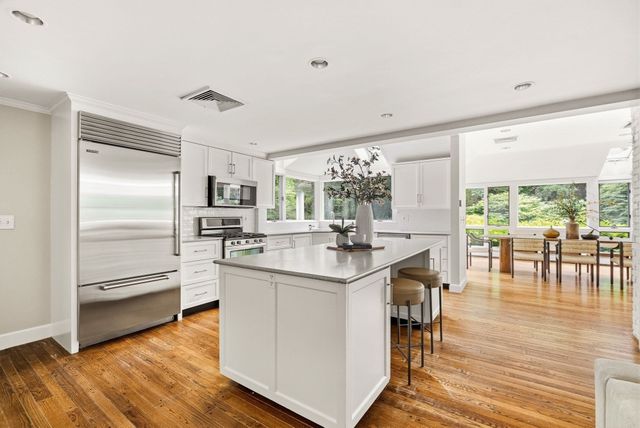 5 Wildwood Road, Wayland, MA 01778