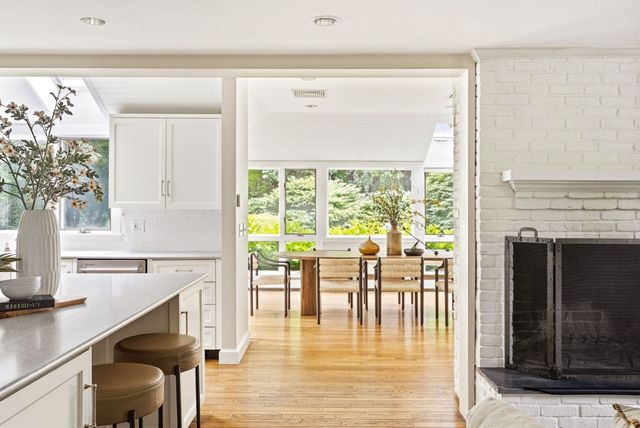 5 Wildwood Road, Wayland, MA 01778