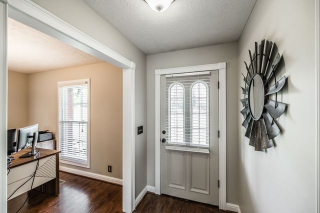 2205 Howell Rd, Greenbrier, TN 37073