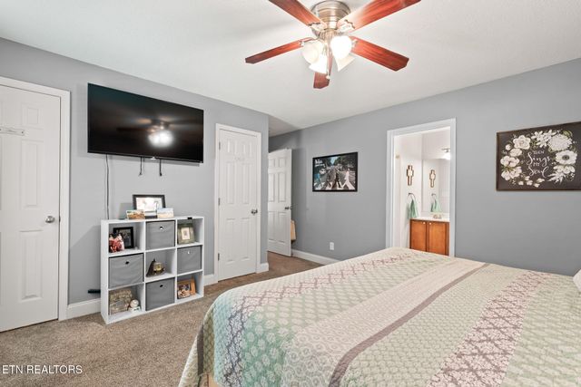 5104 Cates Bend Way, Powell, TN 37849