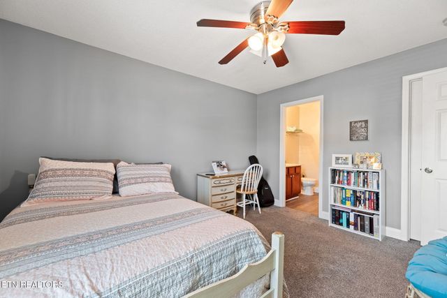 5104 Cates Bend Way, Powell, TN 37849