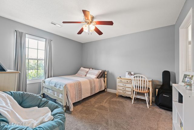 5104 Cates Bend Way, Powell, TN 37849