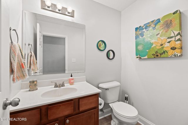 5104 Cates Bend Way, Powell, TN 37849