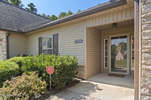 5104 Cates Bend Way, Powell, TN 37849