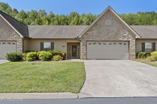 5104 Cates Bend Way, Powell, TN 37849