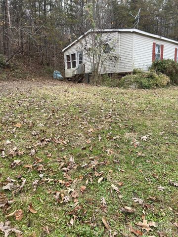 1405 Brannock Smith Drive, Hickory, NC 28602