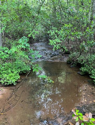 1405 Brannock Smith Drive, Hickory, NC 28602