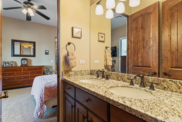 2151 E KAIBAB Place, Chandler, AZ 85249