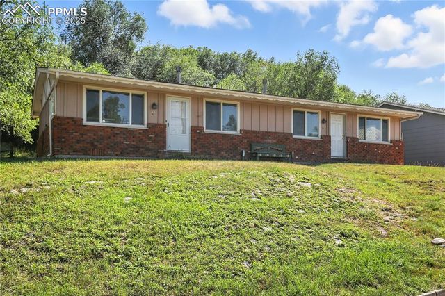 45 Newport Circle, Colorado Springs, CO 80906